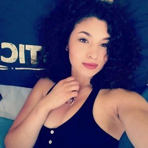 Meet your Posher, Kay